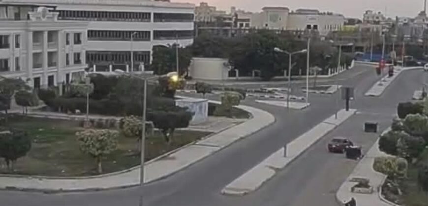 للبيع رووف 230م + 120م تشطيب سوبر لوكس في الحي الثالث غرب