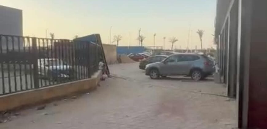 محل تجاري للبيع – مول مون يارد – مدينة الشروق