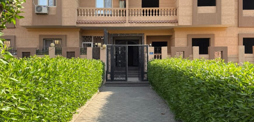 شقة للبيع 175م – المنطقة الرابعة عمارات – مدينة الشروق