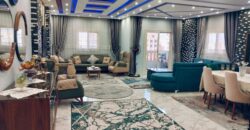 شقه للبيع220م في المنطقه التاسعه عمارات في مدينه الشروق