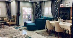 شقه للبيع220م في المنطقه التاسعه عمارات في مدينه الشروق
