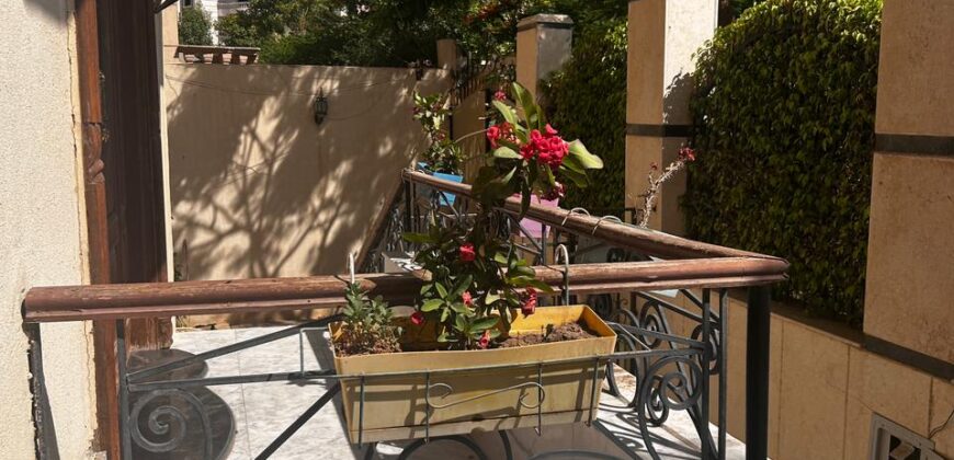 شقه للبيع المنطقه التاسعه عمارات في ارقي مناطق مدينه الشروق